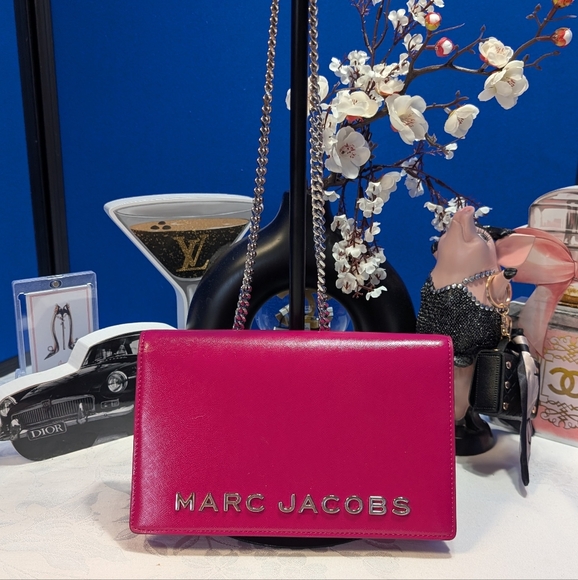 Marc Jacobs Party On A Chain -Pink Leather Clutch/ Crossbody
